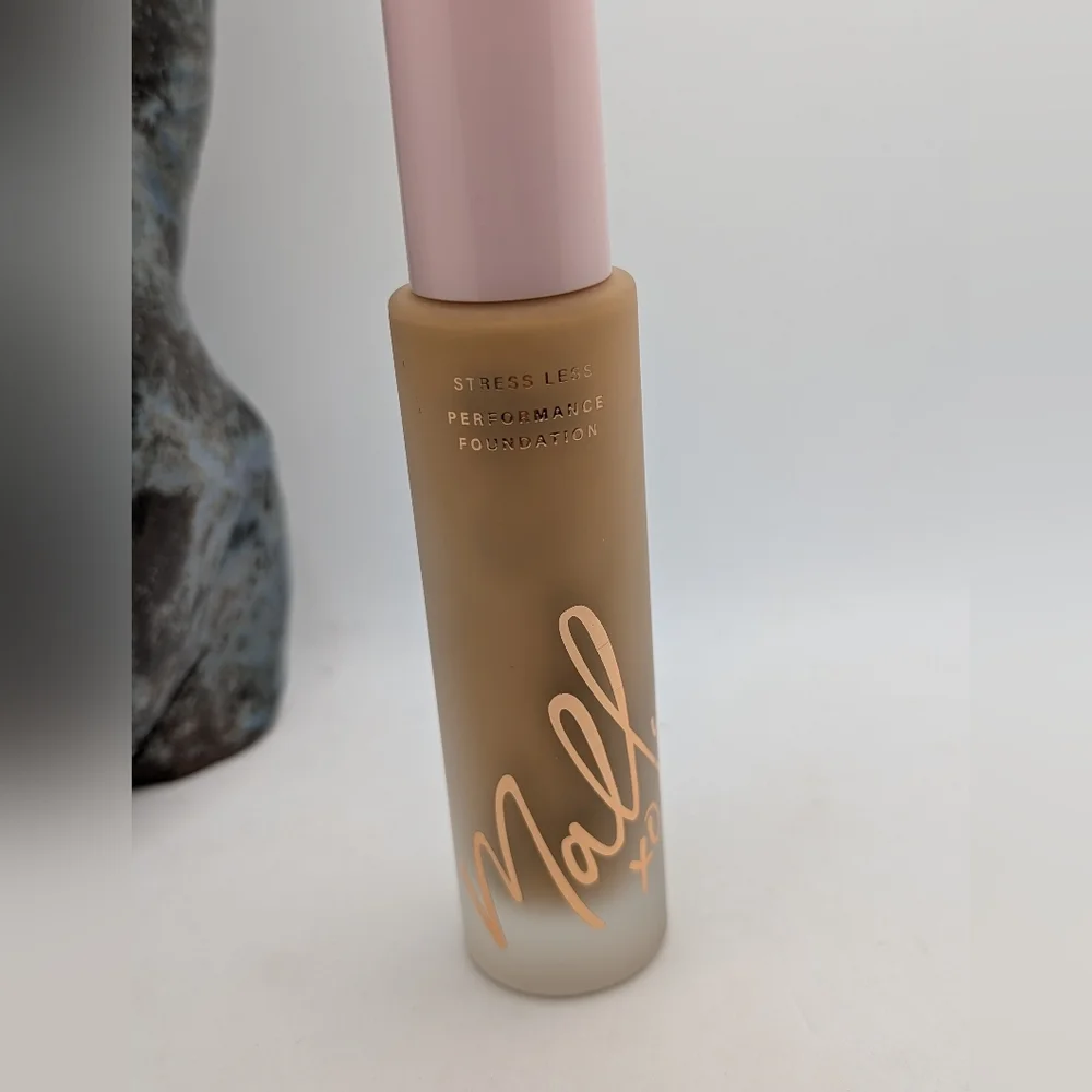 Mally Beauty Stress Less Performance‎ Foundation In TAN
